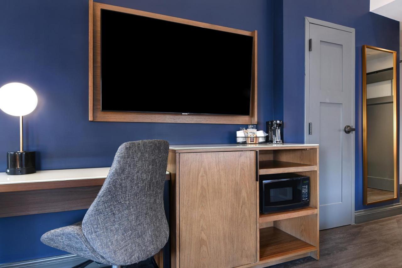 Courtyard By Marriott Cincinnati Downtown Bagian luar foto