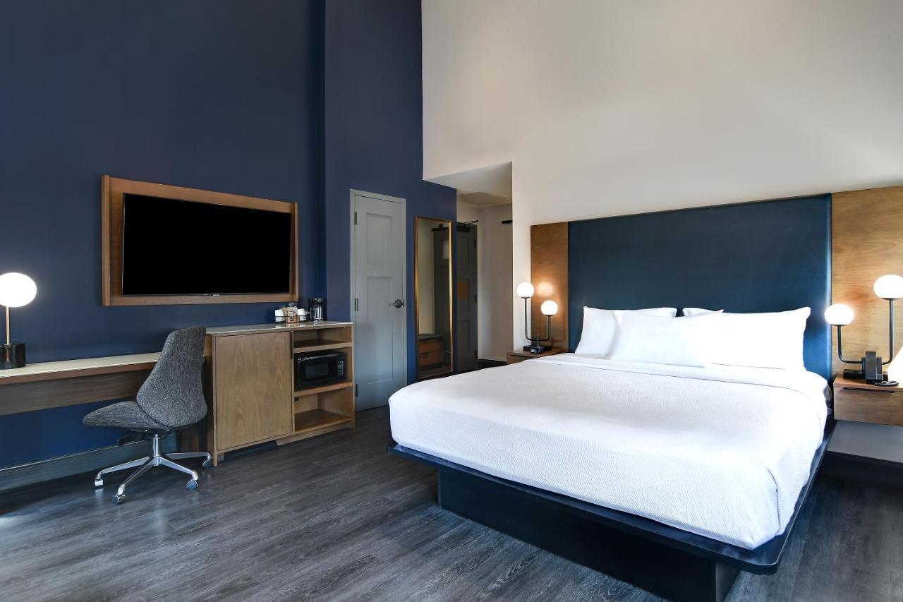Courtyard By Marriott Cincinnati Downtown Bagian luar foto