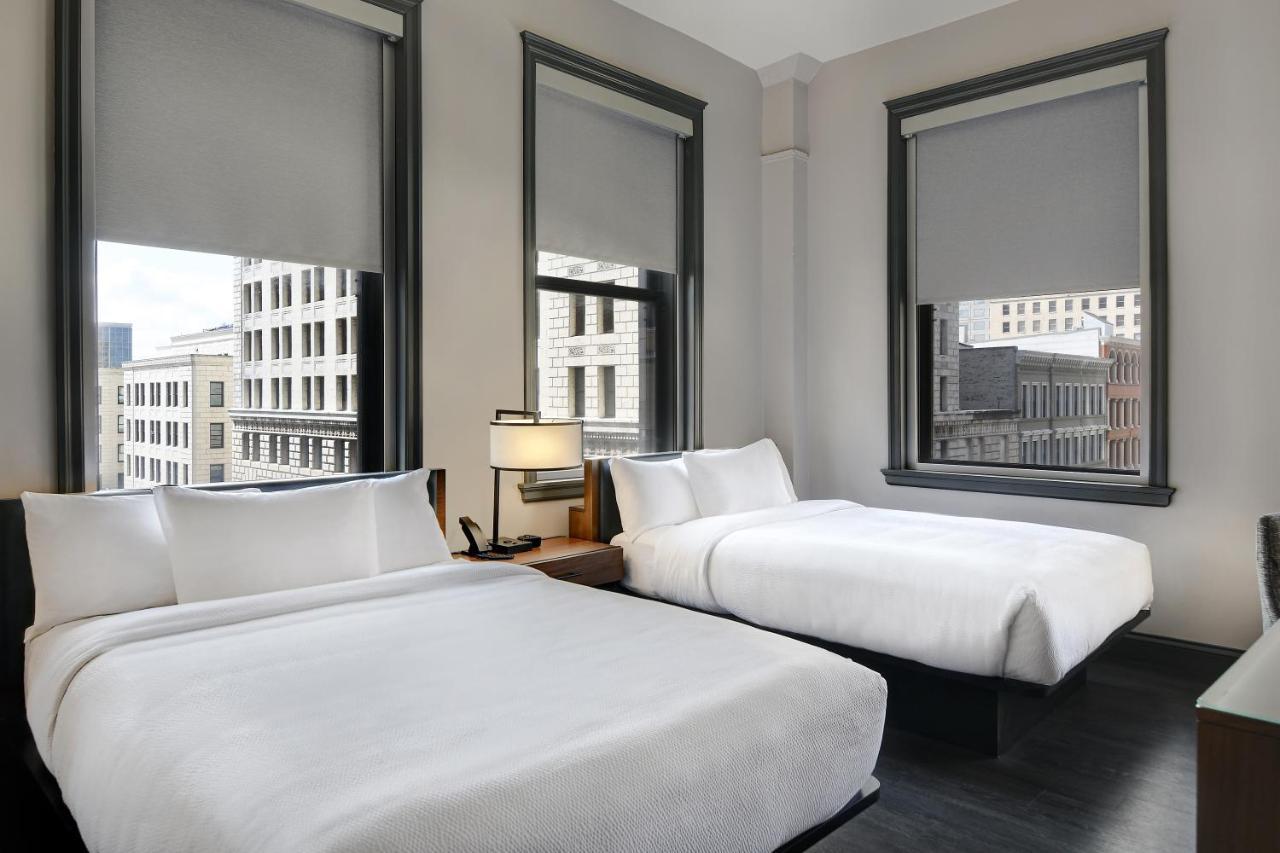 Courtyard By Marriott Cincinnati Downtown Bagian luar foto